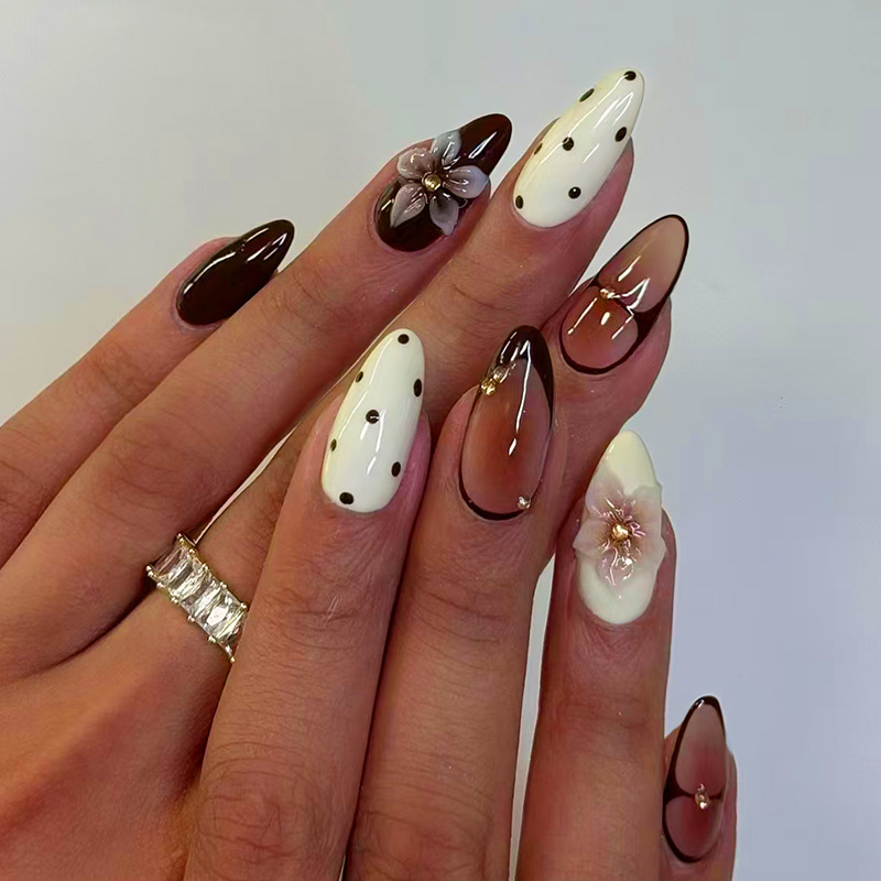 Set di 24 Unghie Finte a Mando - Nail Art Design recensione e prezzo