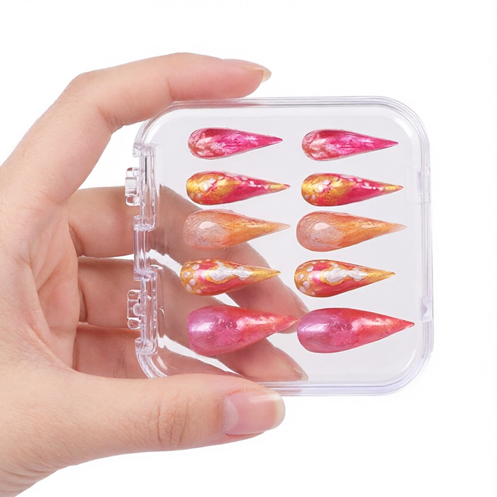 Unghie Finte da Regina Medieva - Nail Art Queen recensione e prezzo