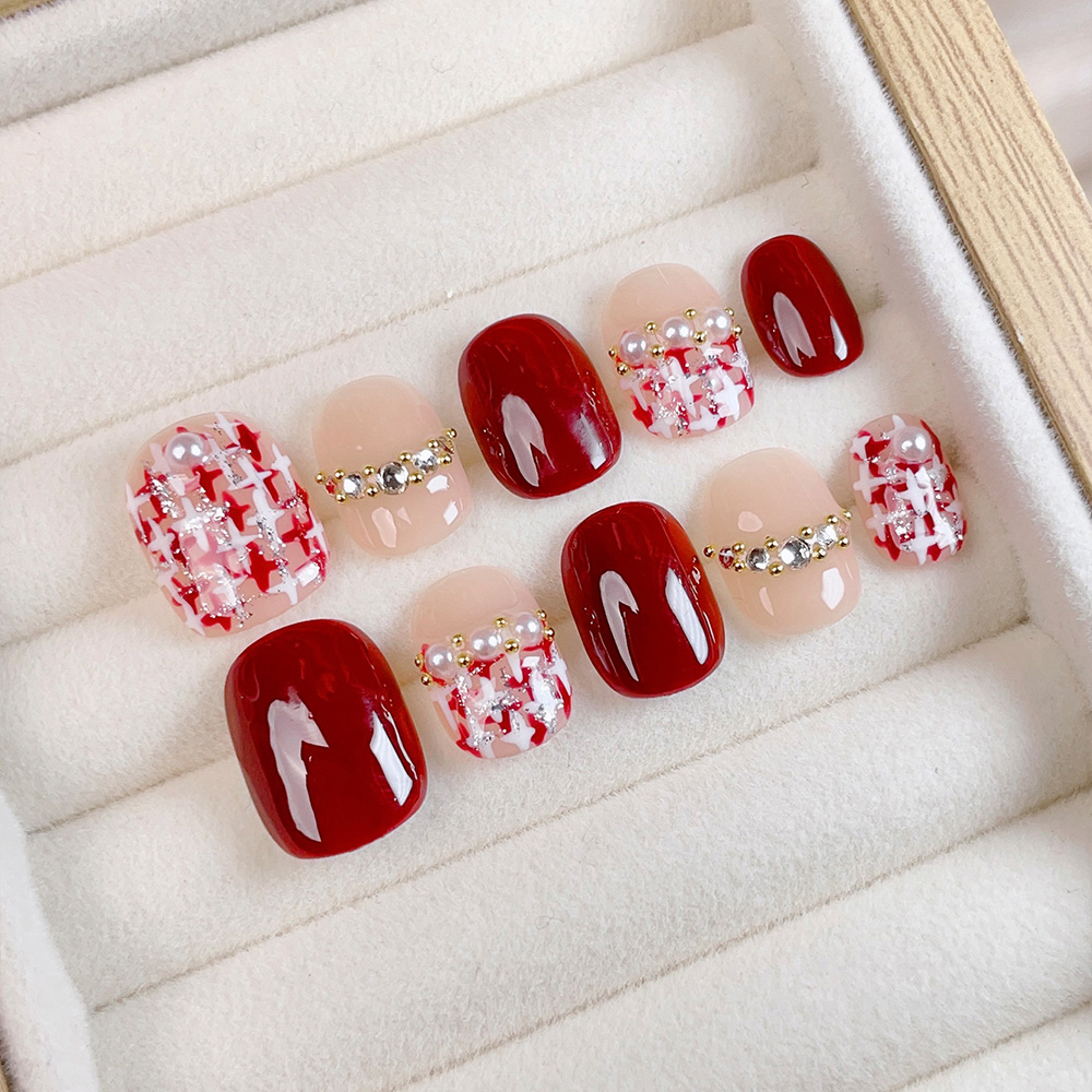 Kit di 10 Unghie Finte Corte Q - Nail Art Design recensione e prezzo