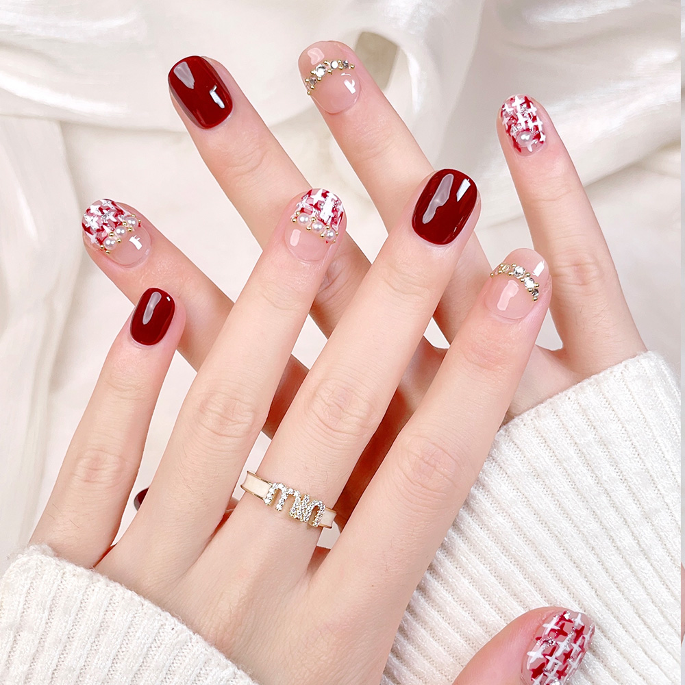 Kit di 10 Unghie Finte Corte Q - Nail Art Design recensione e prezzo