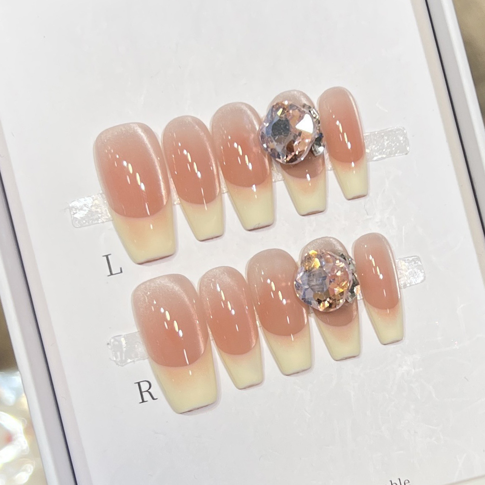 10 pezzi da donna rosa stampa  - Nail Art Pink Cat Eye recensione e prezzo